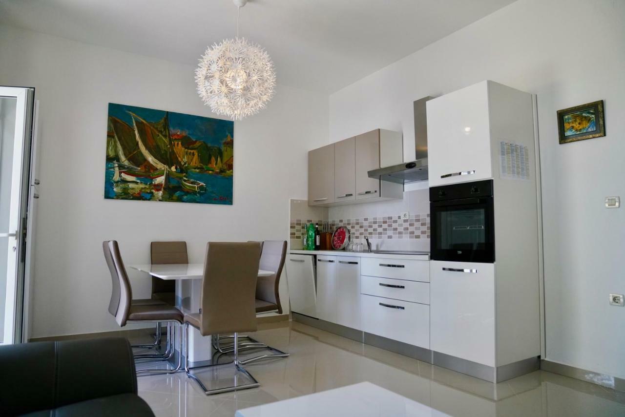 Sesar Apartments Krk - No. 1 Iva Крк Экстерьер фото